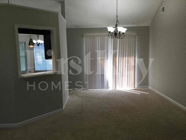 Photo - 280 Lazy Hollow Ln