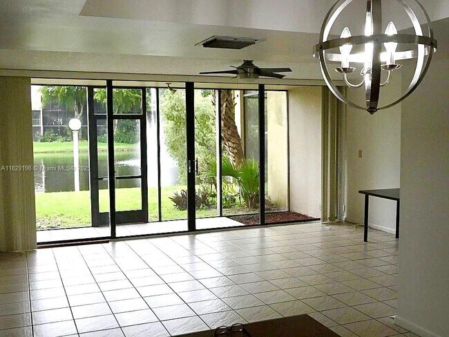 Building Photo - 2941 SW 87th Ave Unit 406 Rental