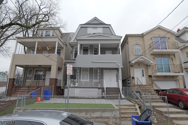 Photo - 84 Scheerer Ave