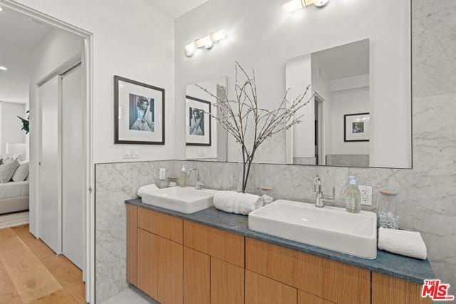 Photo - 11706 Charnock Rd