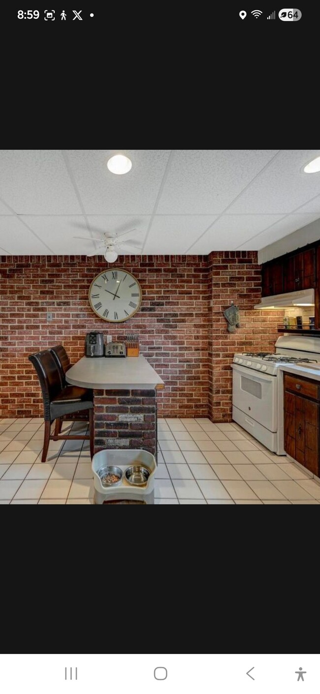 Photo - 1729 Monroe Ave