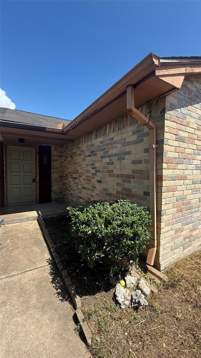 Photo - 9511 Bollingbrook Dr