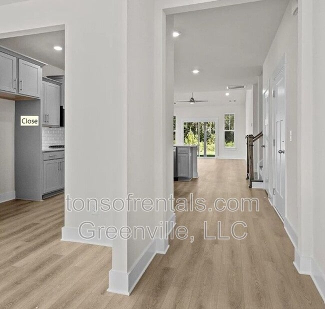 Photo - 539 Ml Pk Wy