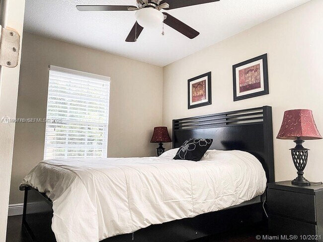 Photo - 3657 Asperwood Cir