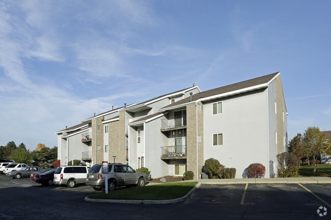 Photo - Bay Pointe Apartments