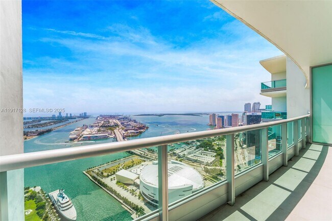 Building Photo - 900 Biscayne Blvd Unit 5