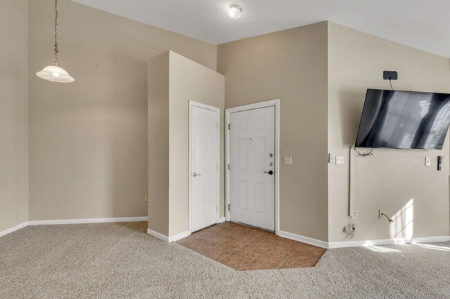 Photo - 5714 N Gibralter Way