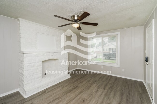 920 Brentwood Ave