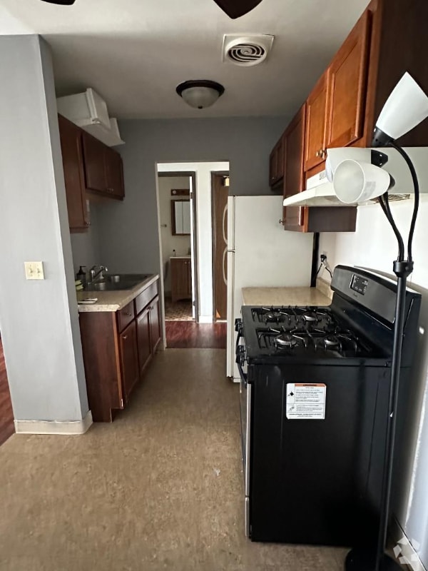 Building Photo - 363 Hawthorne Cir Rental