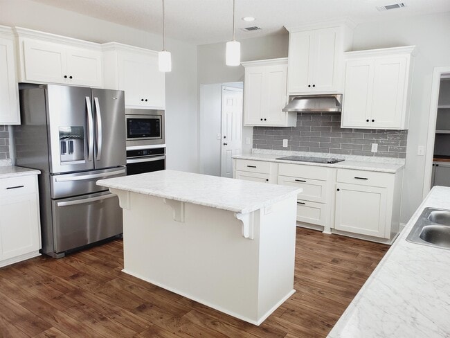 Photo - 65 Thorp Circle