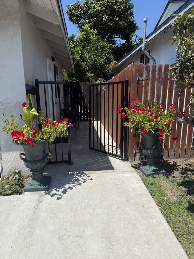 Building Photo - 22131 Palos Verdes Blvd Unit ADU Rental