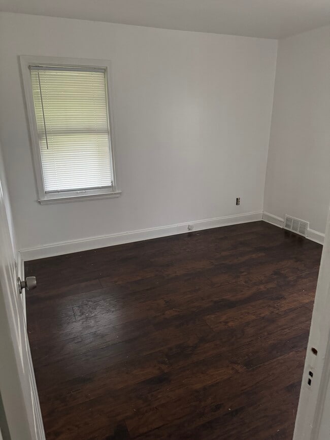 Photo - 19691 Rogge St