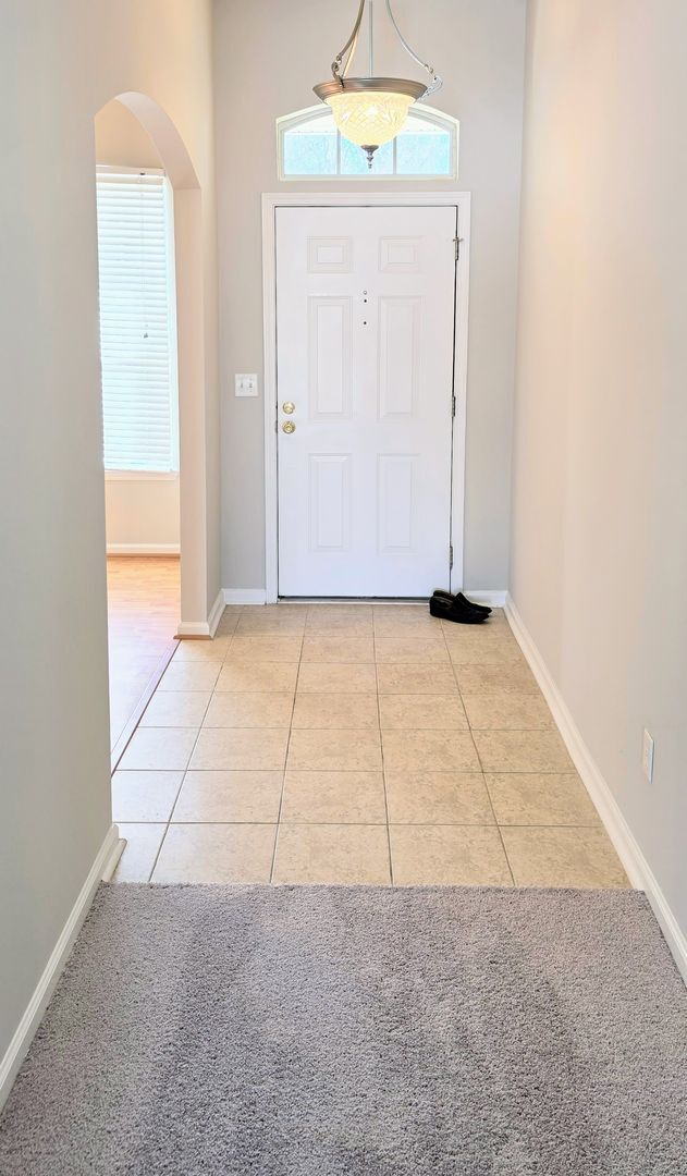 Photo - Cosey Cul-De-Sac Living in the Desirable Foxchase Community!