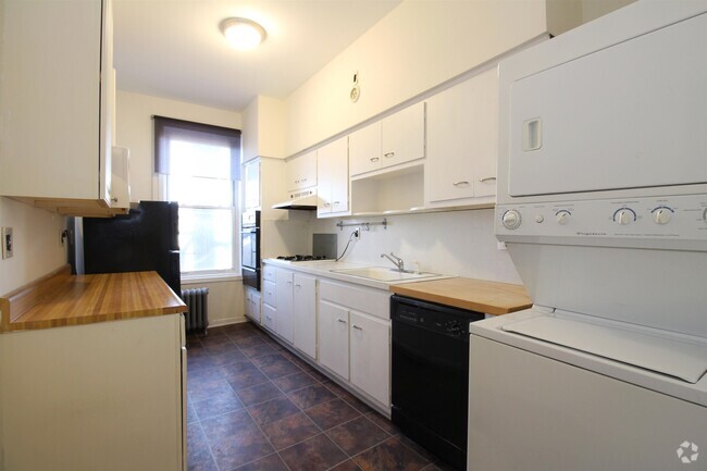 Building Photo - 704 Washington St Unit 3 Rental