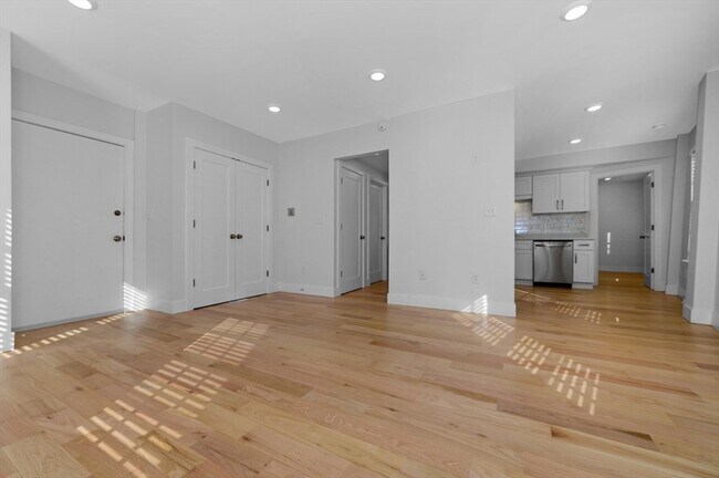 Photo - 55 Main St Unidad 2