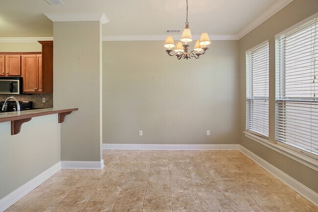 Photo - 18194 Pinehurst Dr