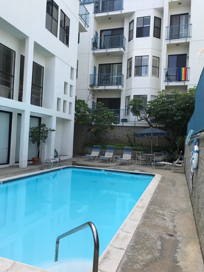 Large 2 bedroom 2 bath Condo - Large 2 bedroom 2 bath Condo