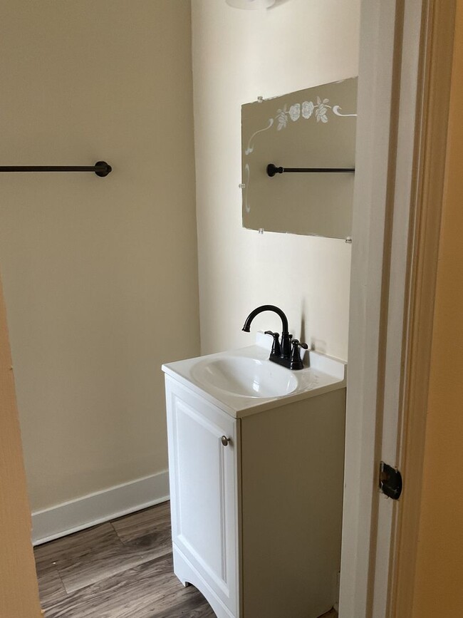 Photo - 1630 Park St