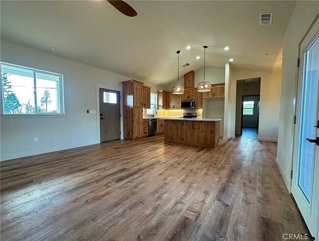 Photo - 5980 Crestmoor Dr