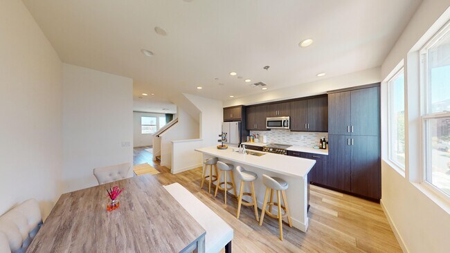 Photo - 1333 Pullman Way