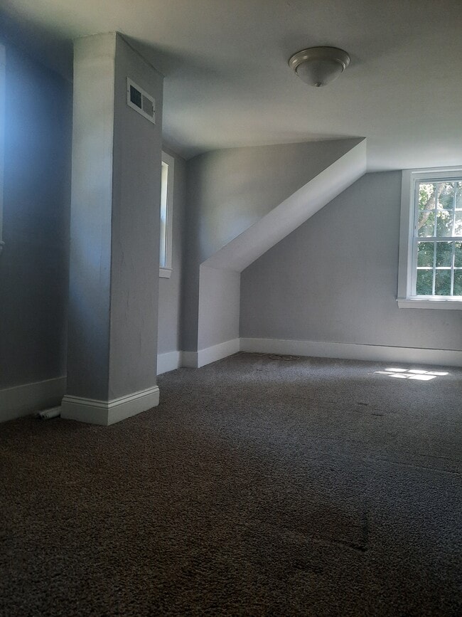Photo - 466 Center St Unit 2