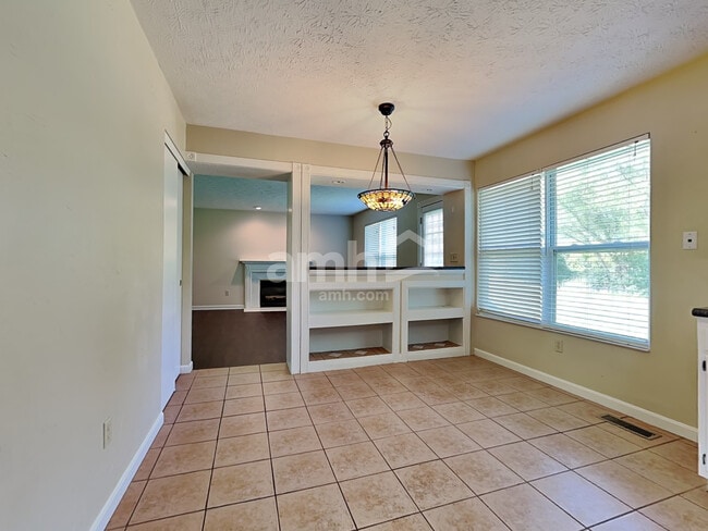 Photo - 3300 Whispering Woods Dr