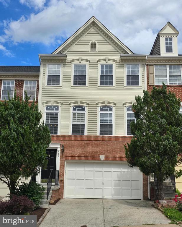 Photo - 613 Howitzer Terrace NE Townhome