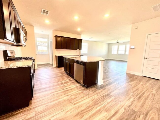 Photo - 18021 Umberto Dr