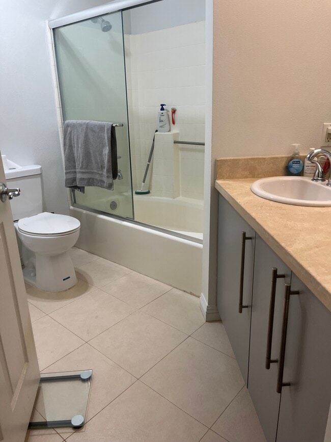 Photo - 620 S Gramercy Pl Unit 224