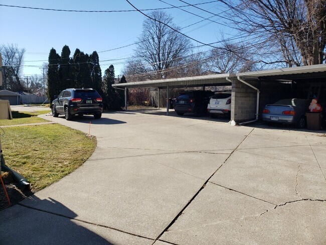 Photo - 3105 Linwood Ave