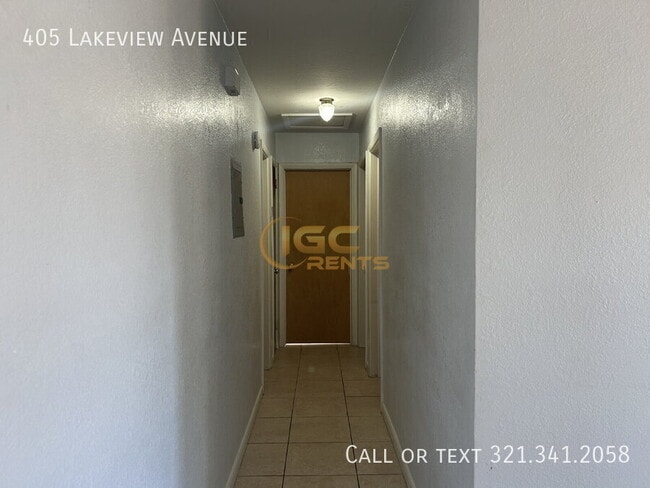 Photo - 405 Lakeview Ave