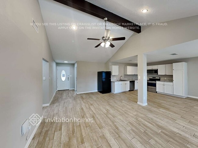 Photo - 29007 Raestone St