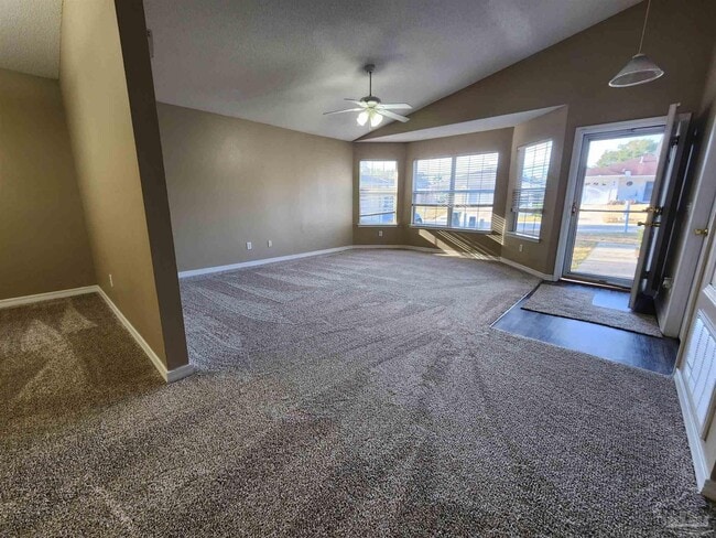 Photo - 1589 Galvin Ave