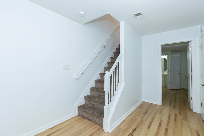 Photo - 3 Bed/2 Full,2 Half Bath Townhome in Martinsburg, WV