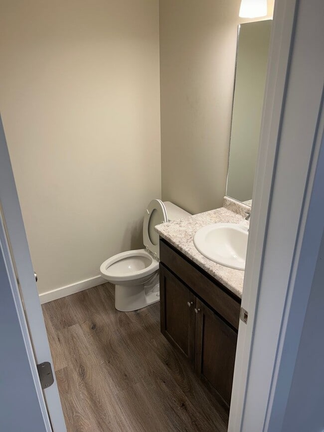 Photo - 701 13th St Unit B