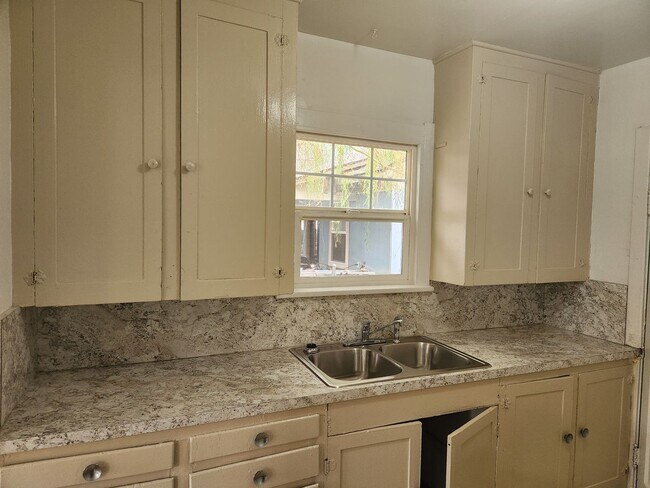 Photo - g410 Unit 410