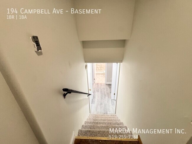 Photo - NEWLY RENOVATED 1BED/1 BATH -BASEMENT UNIT WESTSIDE + 20% OF UTILITIES Unité Basement