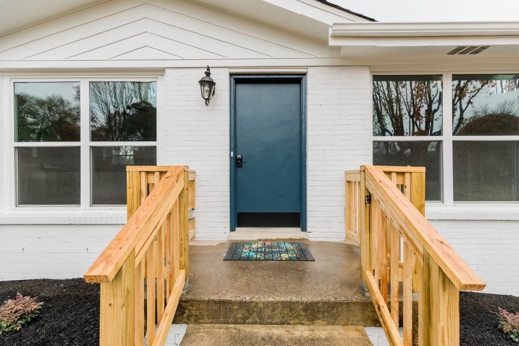 Photo - 2159 Allendale Dr