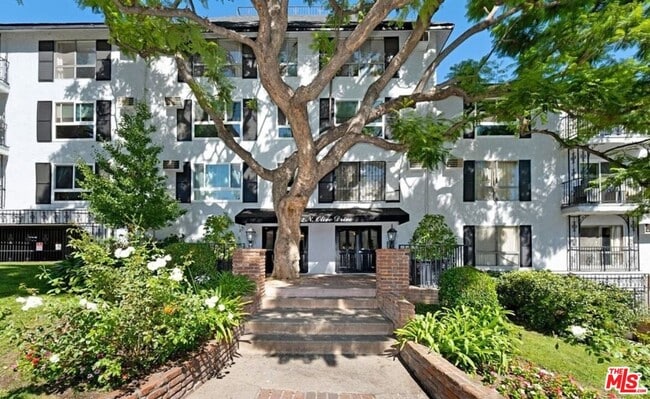 Building Photo - 1222 N Olive Dr Unit 216 Rental