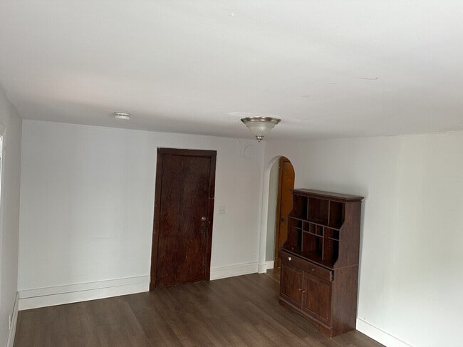 Photo - 224 Pine St