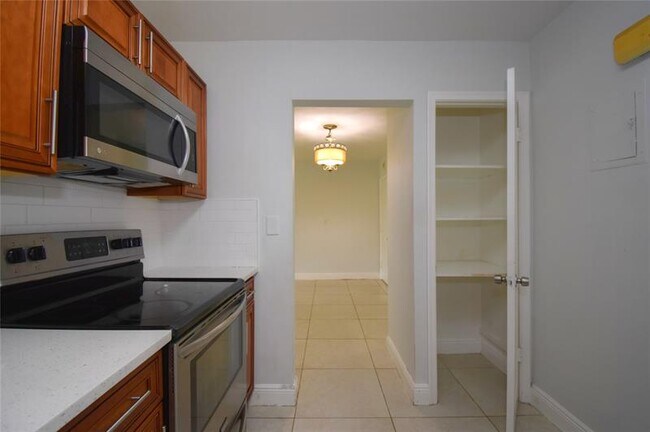 Photo - 9 NE 19th Ct Unit 119c