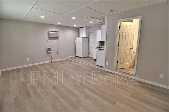 Photo - 3238 W Malad St