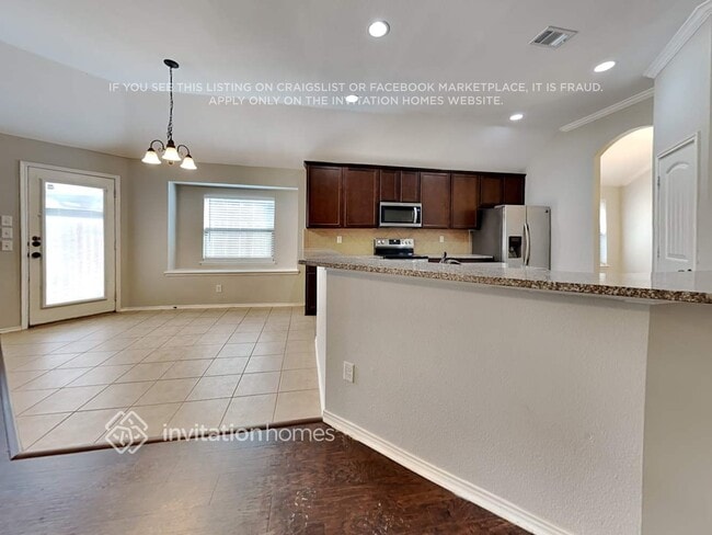 Photo - 1305 Raleigh Path