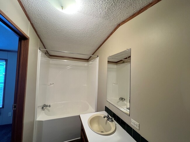 Photo - 3536 Loveside Terrace