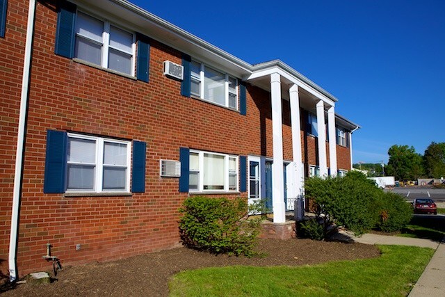 Martha Washington Apartments