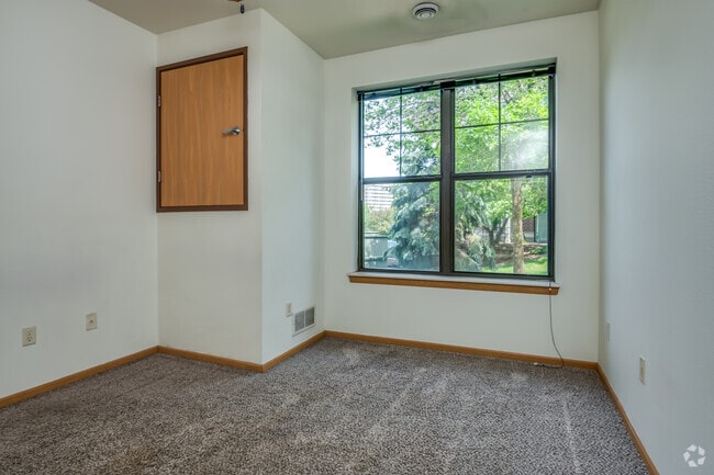 2BR, 2BA - 991SF - Bed