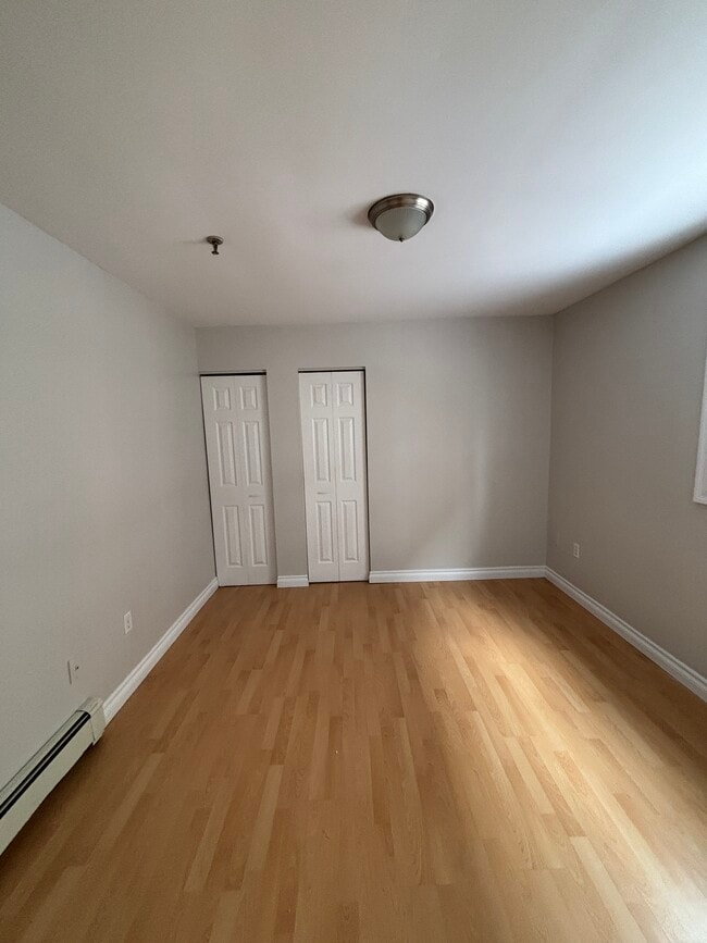 Photo - 3034 Windsor St Unit 102