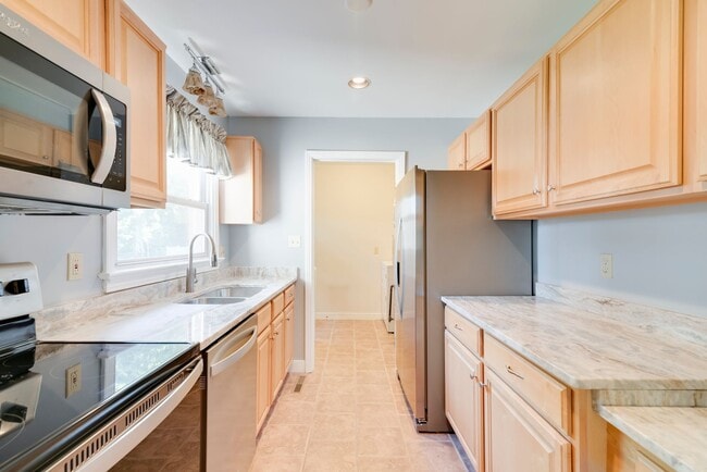 Photo - 8406 Holly Hill Rd