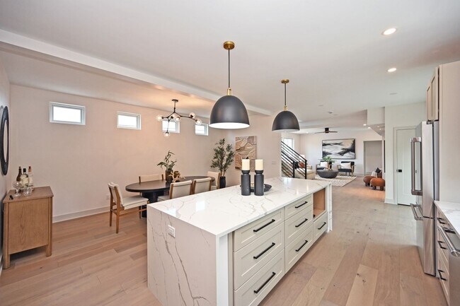 Photo - 3 Bed, 3.5 Bath - Modern, sleek & steps fr...