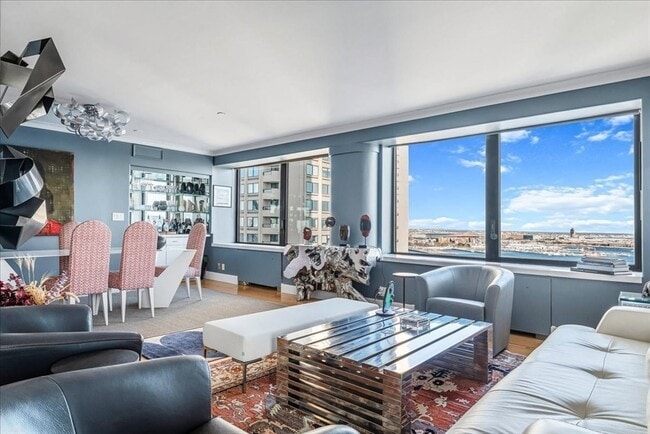 Photo - 65 E India Row Unidad 26F